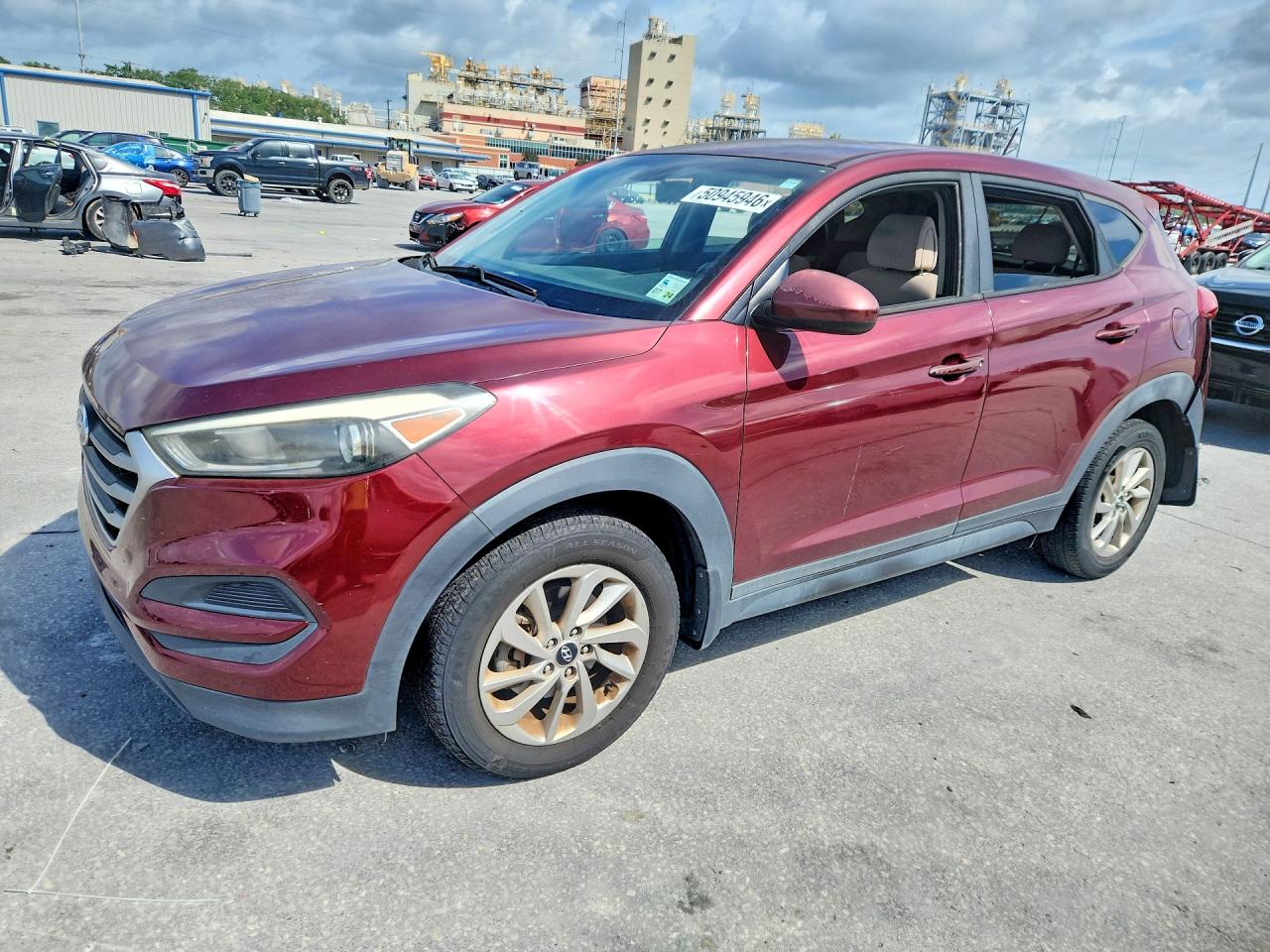 Salvage Hyundai TUCSON Image