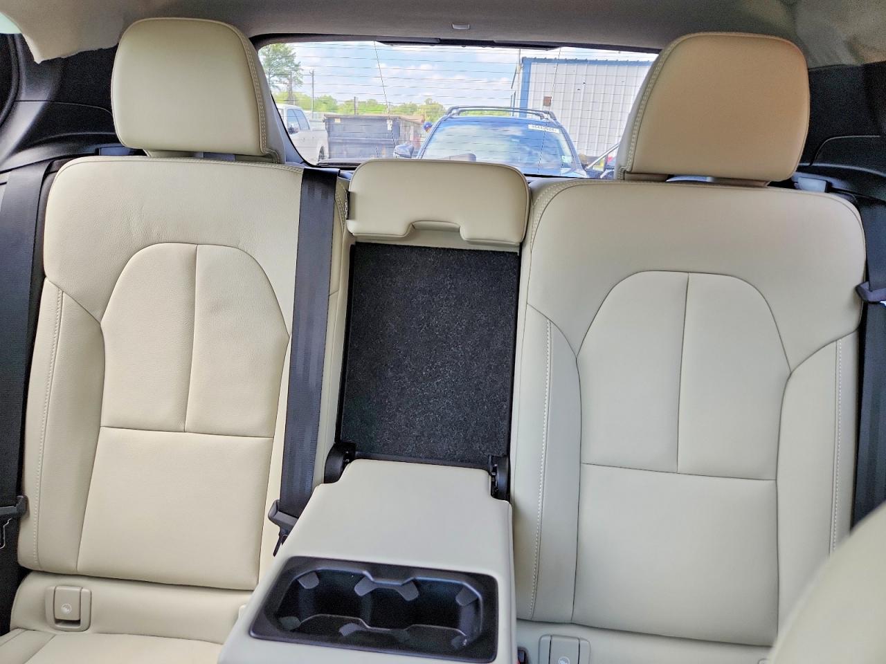 Volvo XC40 Ultra