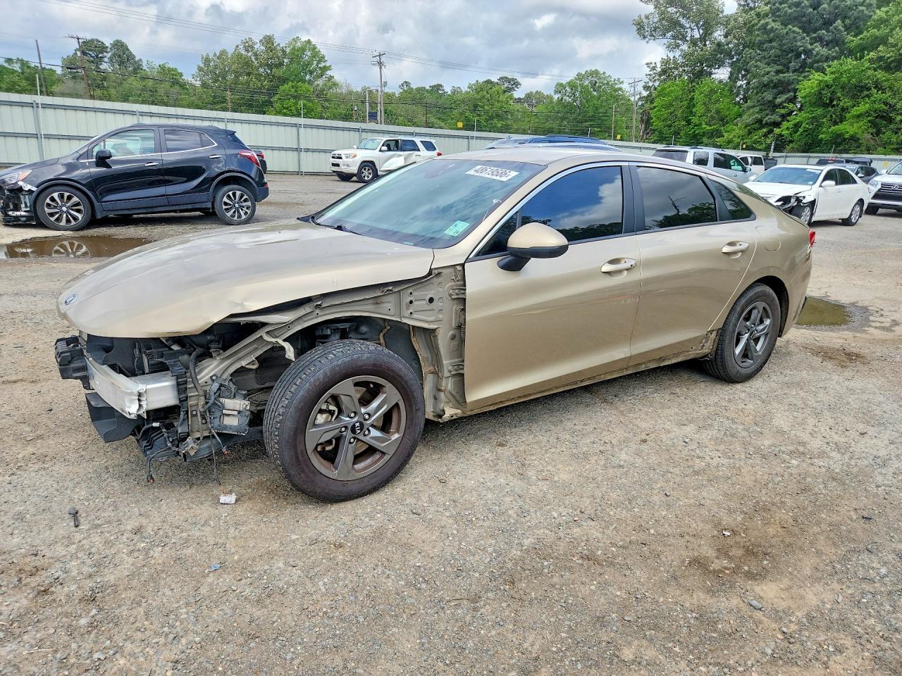 Salvage Kia K5 Image