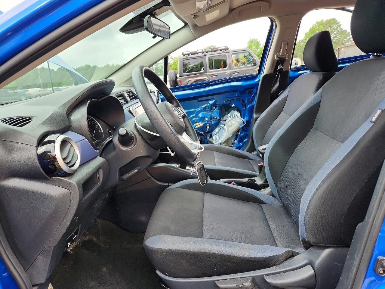 Nissan Versa Sv