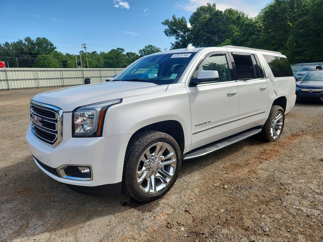 Salvage GMC Yukon Image