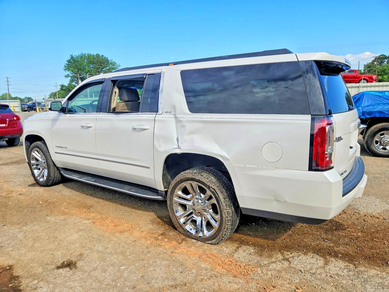 GMC Yukon C1500 Slt