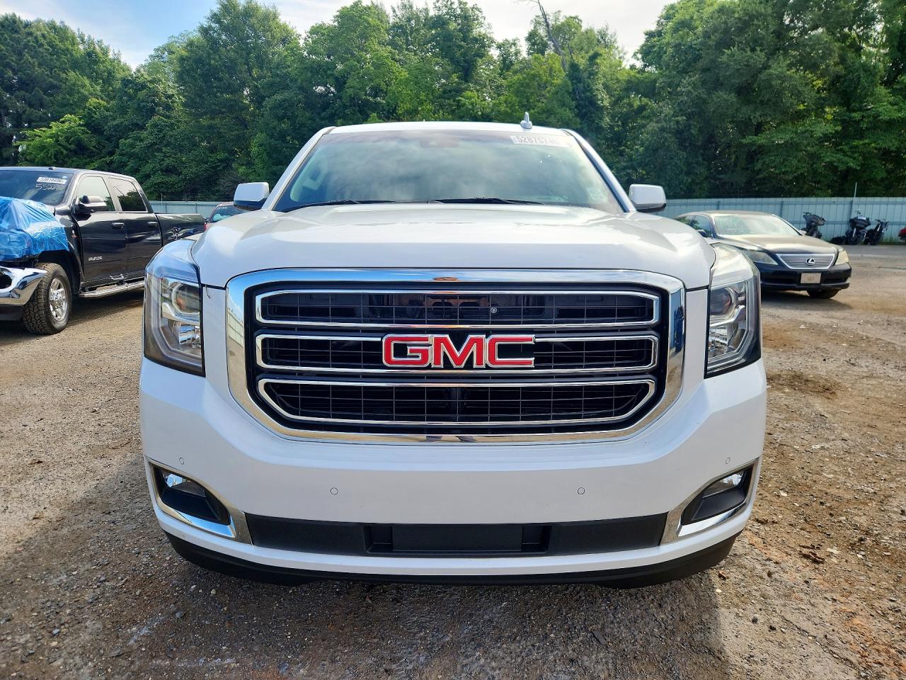 GMC Yukon C1500 Slt