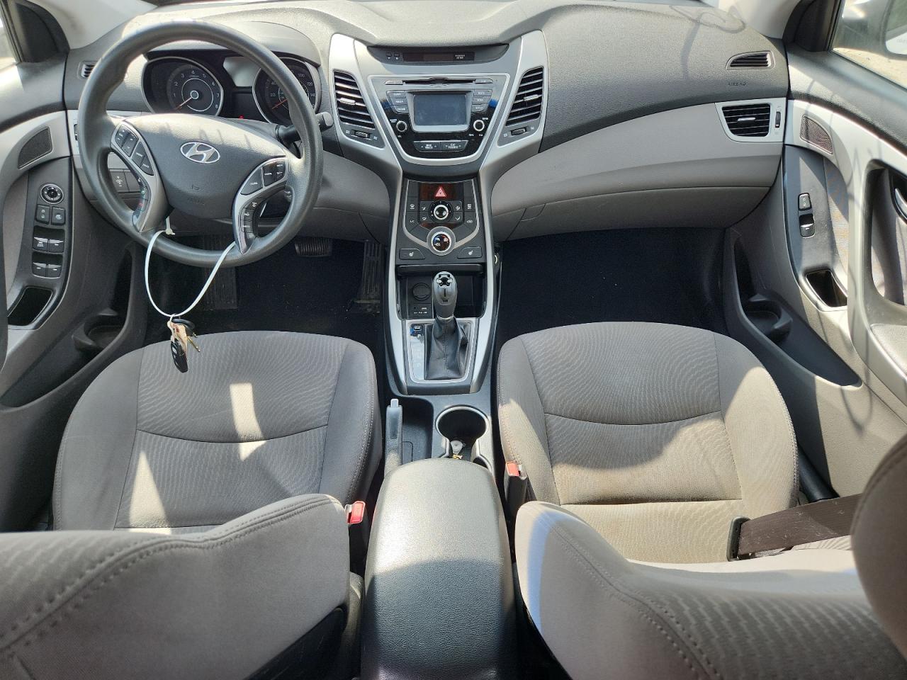 Hyundai ELANTRA Se