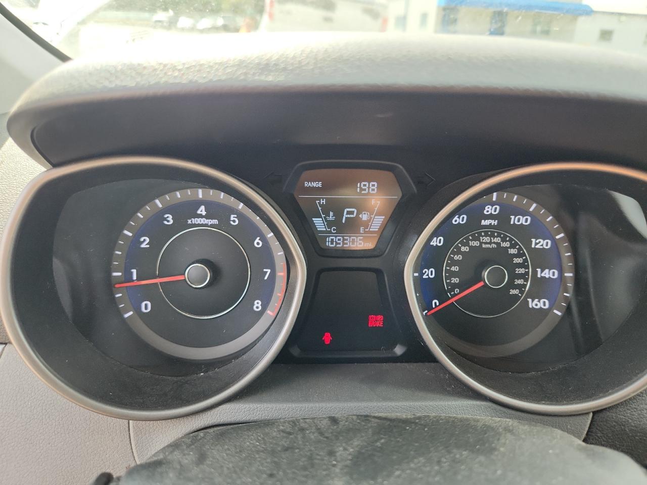 Hyundai ELANTRA Se