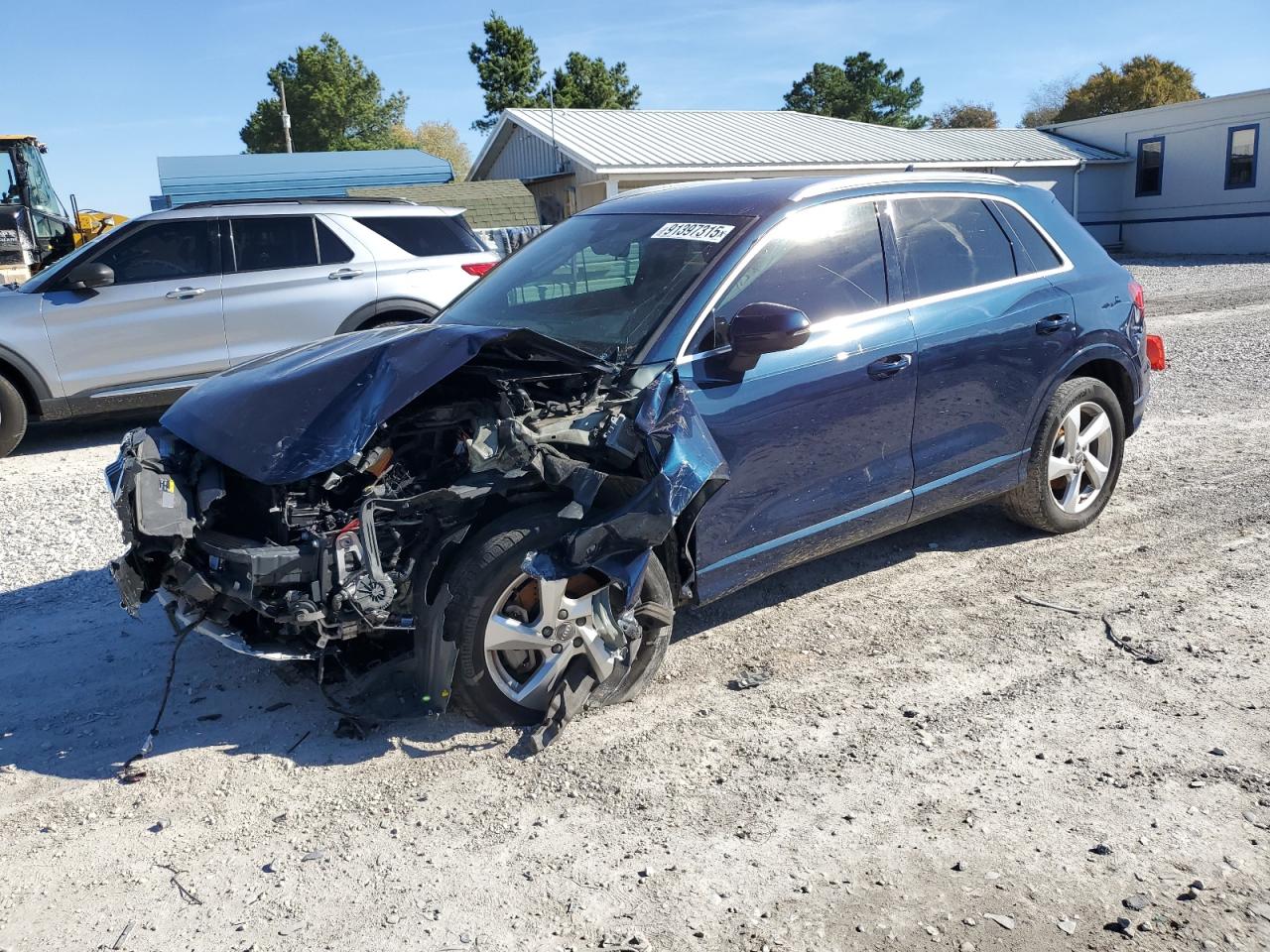 Salvage Audi Q3 Image
