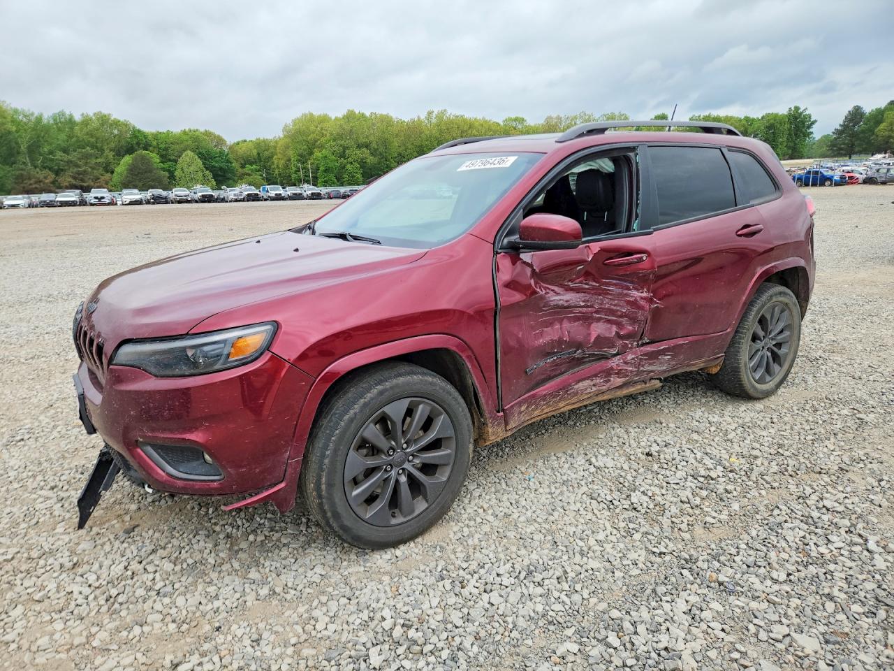 Salvage Jeep Cherokee Image