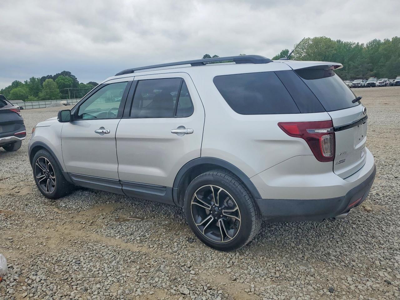 Ford Explorer Sport