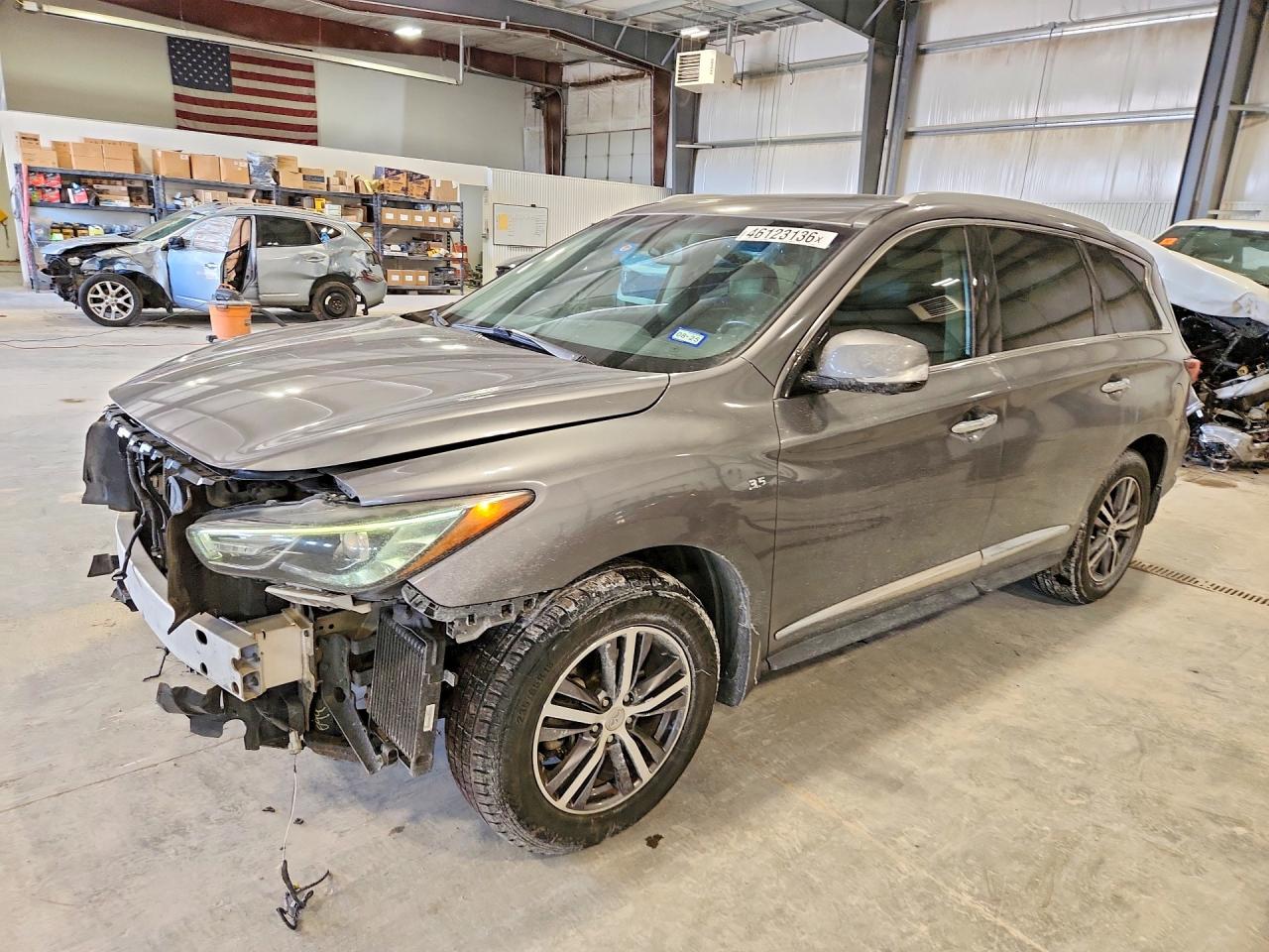 Salvage INFINITI Qx Image