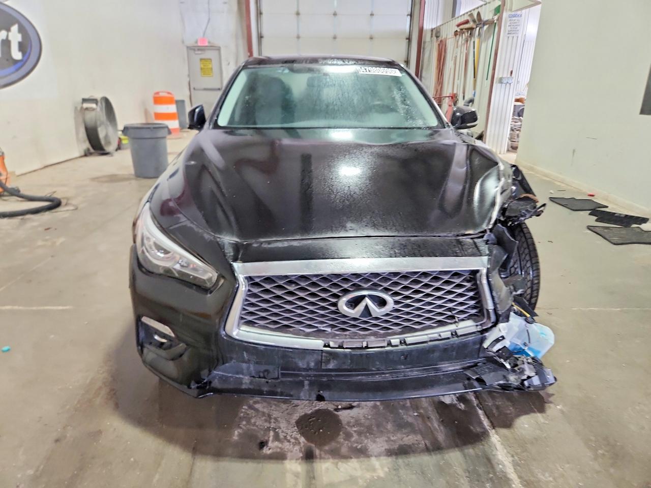 INFINITI Q50 Pure