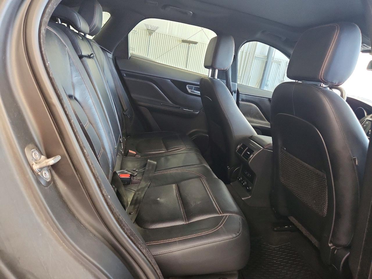 Jaguar F-PACE Prestige