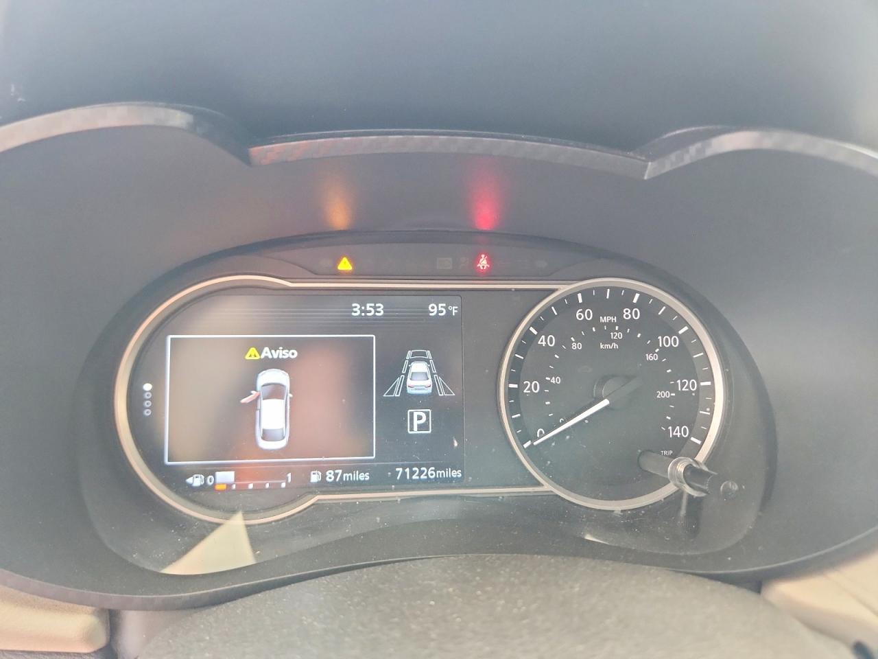 Nissan Versa Sv