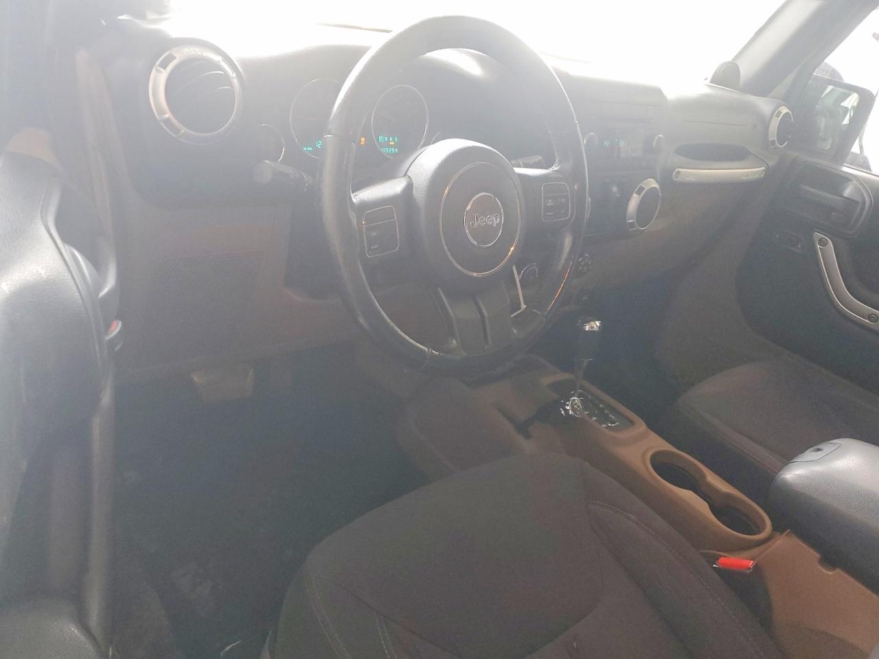 Jeep Wrangler Sahara