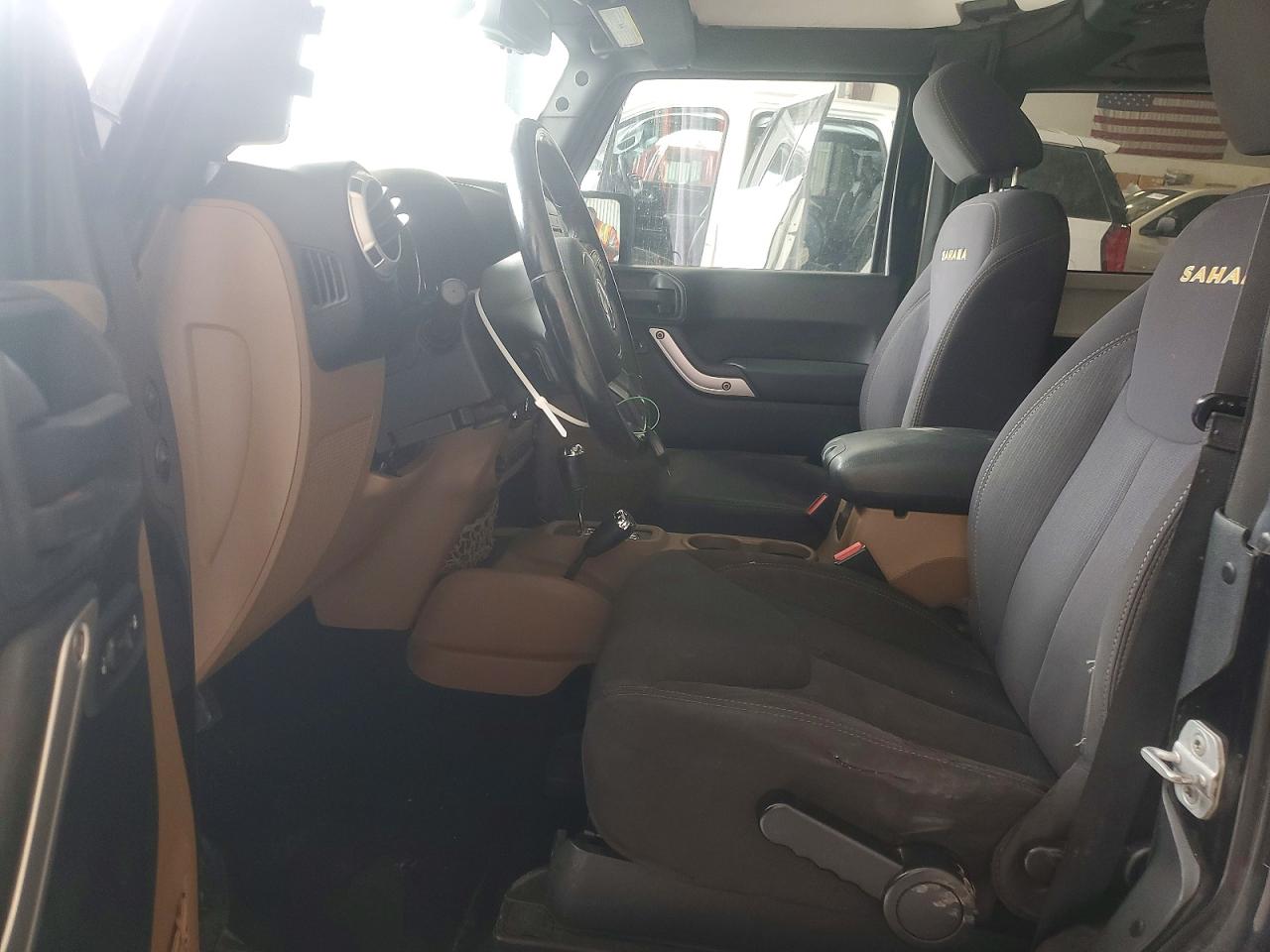 Jeep Wrangler Sahara