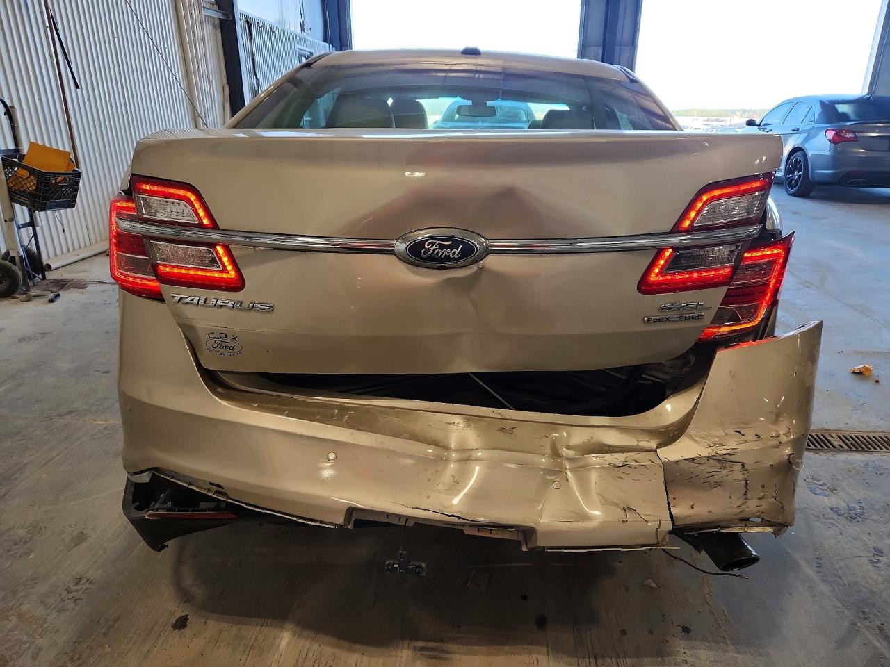 Ford Taurus Sel