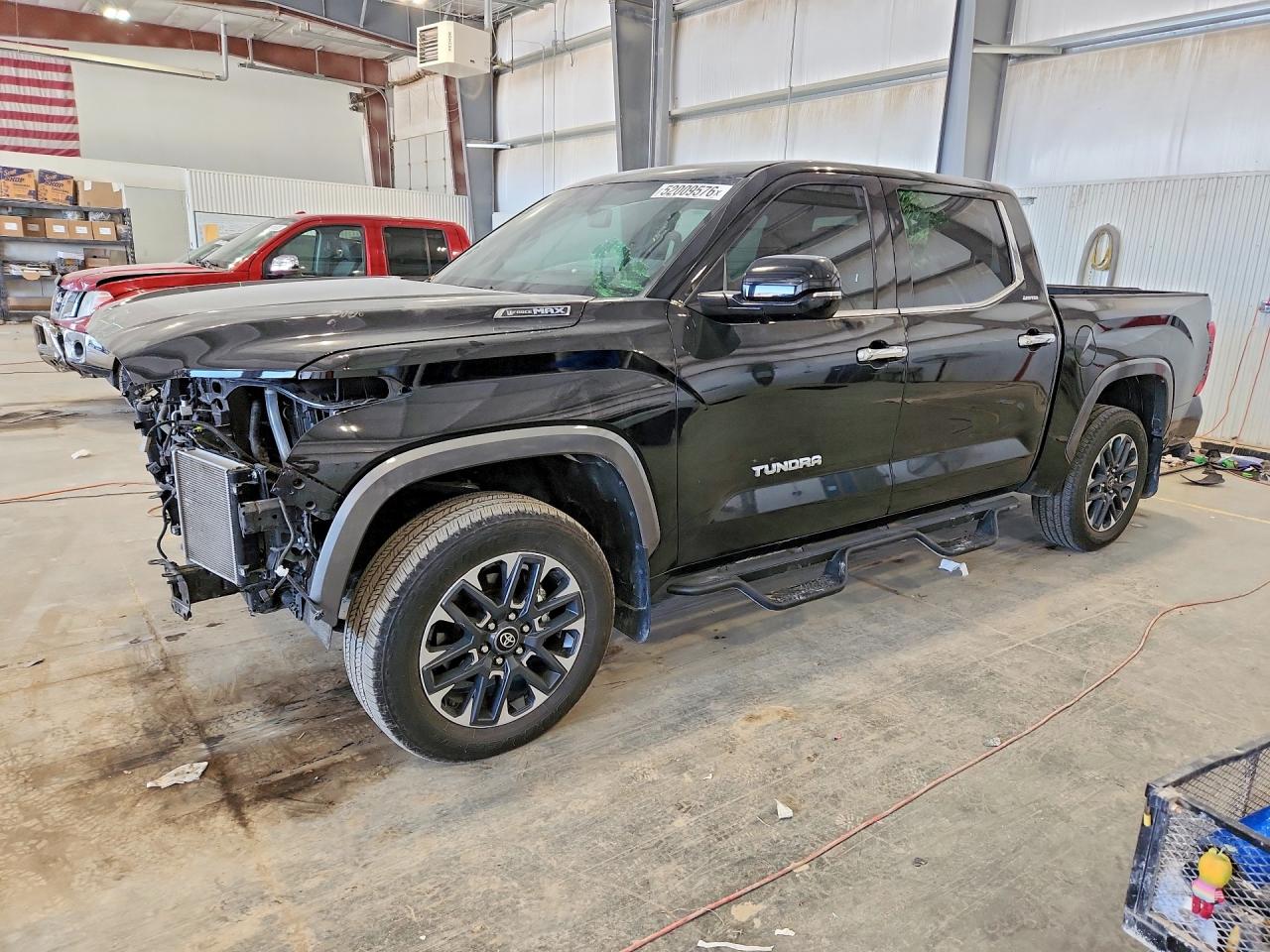 Salvage Toyota Tundra Image