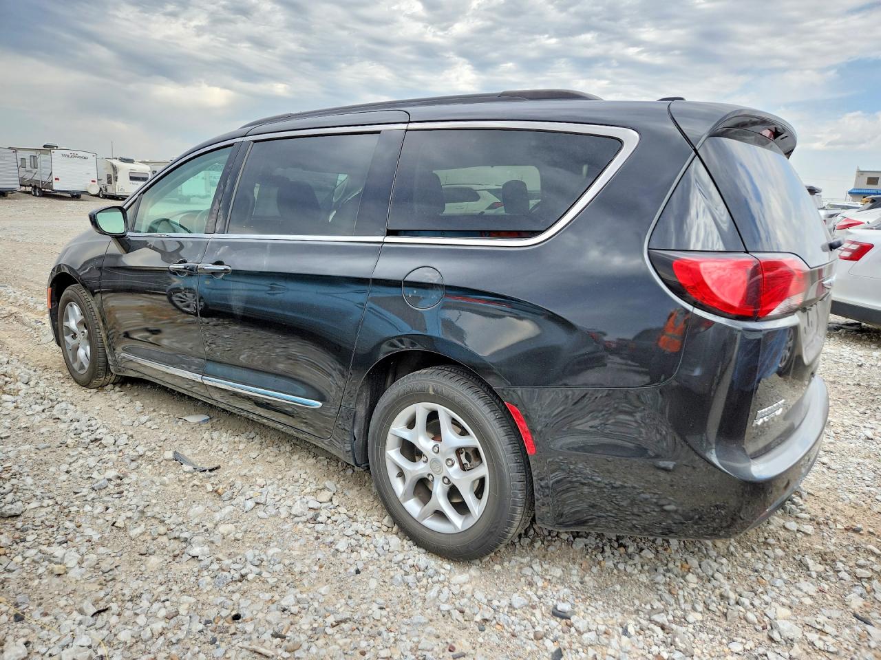 Chrysler Pacifica Touring L