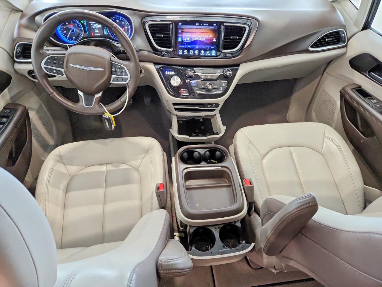 Chrysler Pacifica Touring L