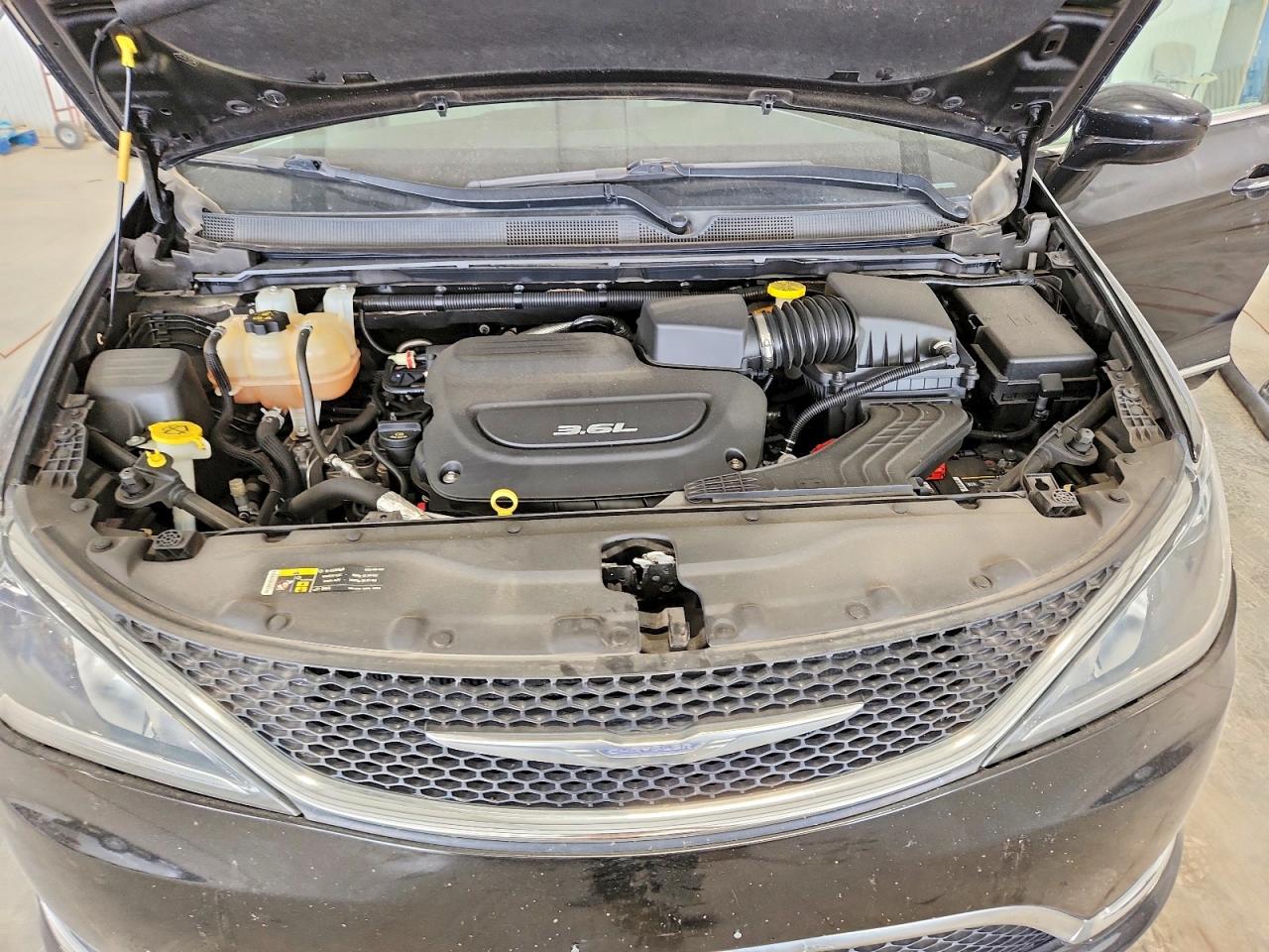 Chrysler Pacifica Touring L