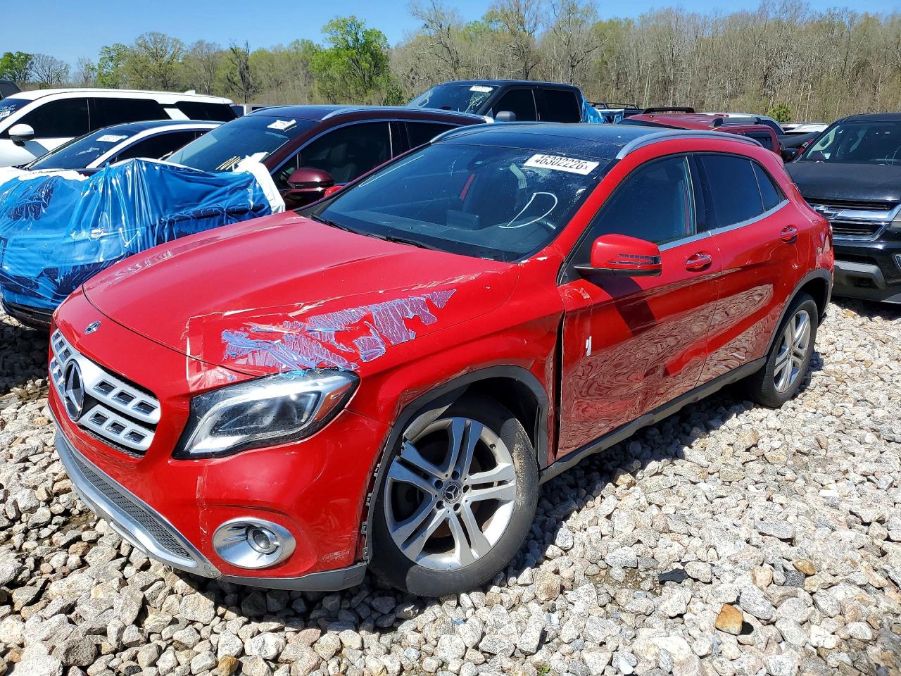 Salvage Mercedes-Benz GLA Image