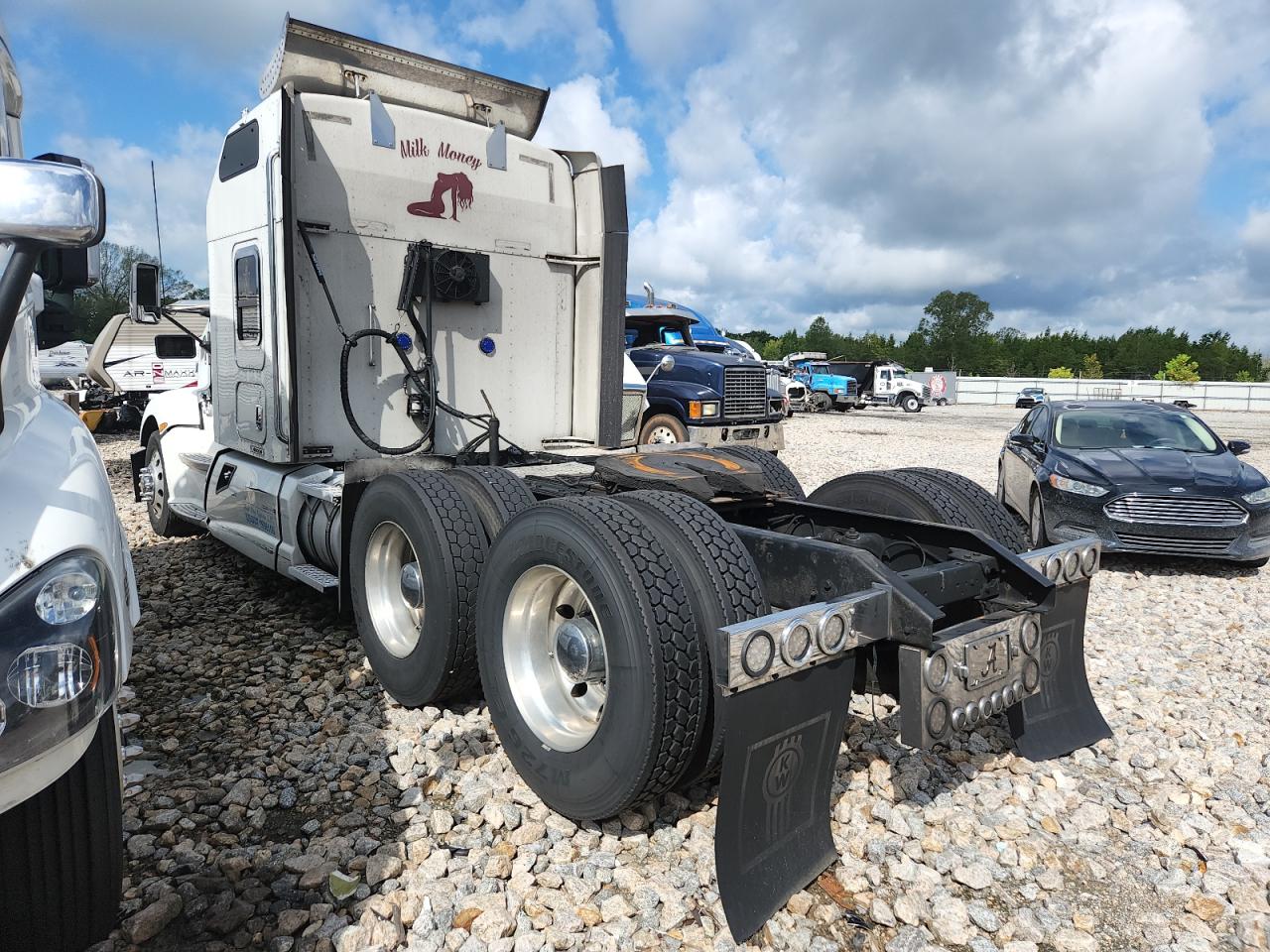 Kenworth T660