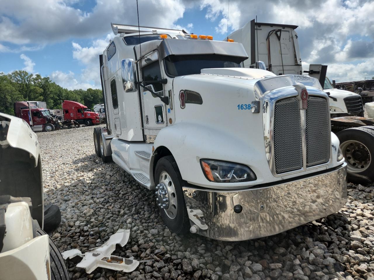 Salvage Kenworth T660 Image