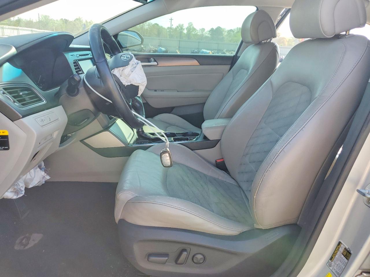 Hyundai SONATA Sport