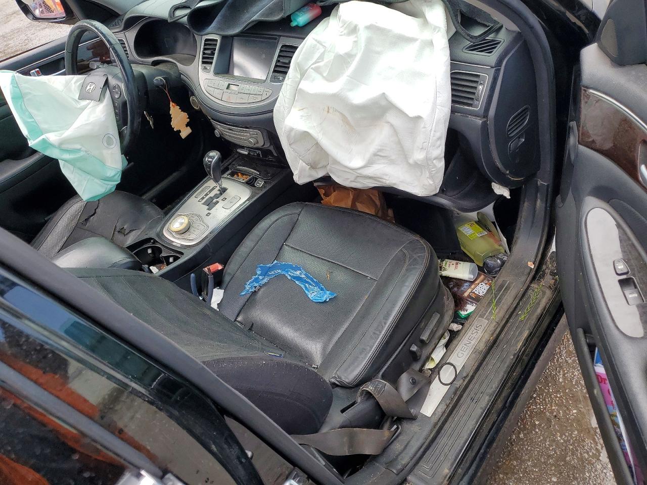 Hyundai Genesis 3.8l