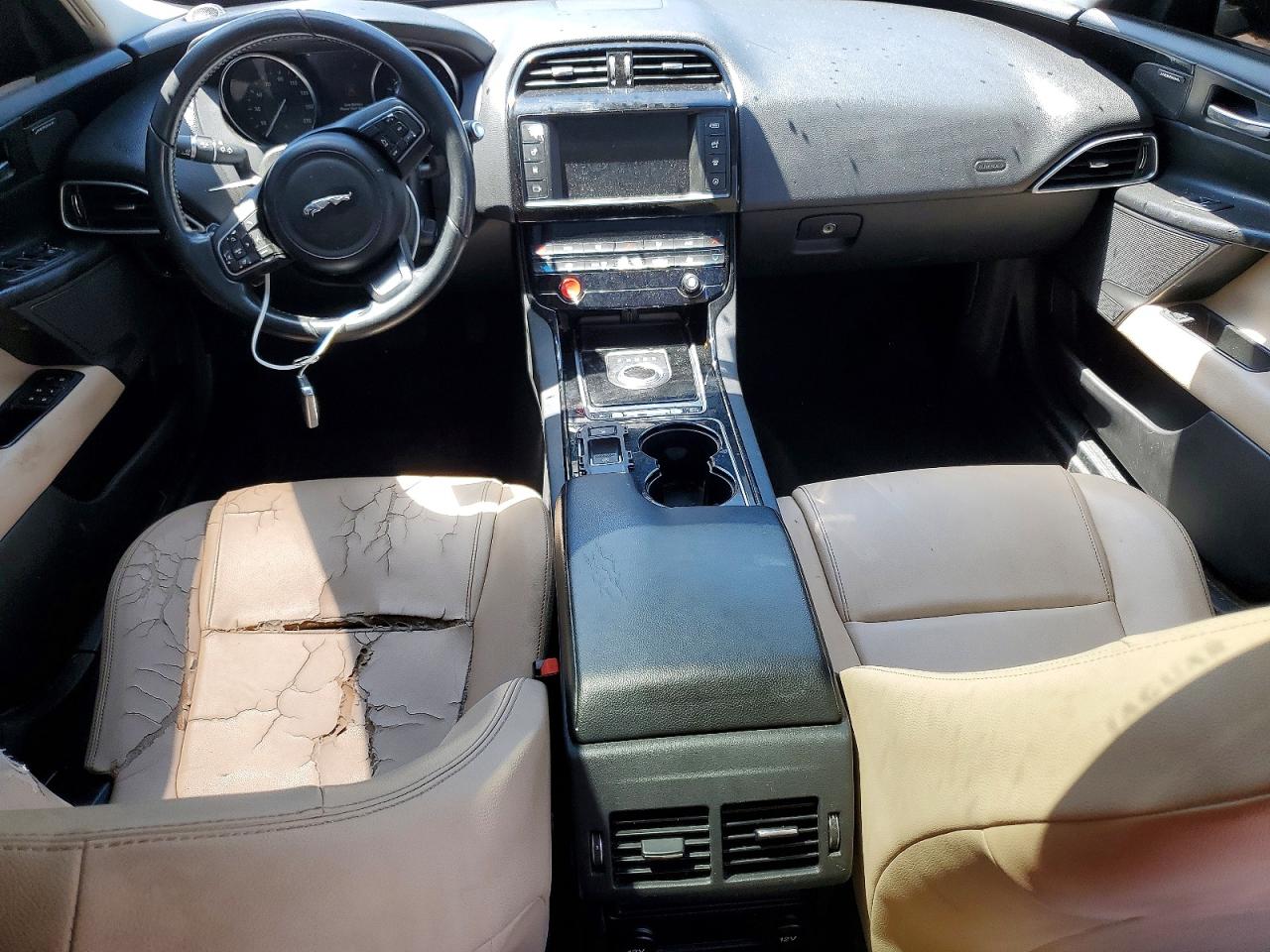 Jaguar XE Premium