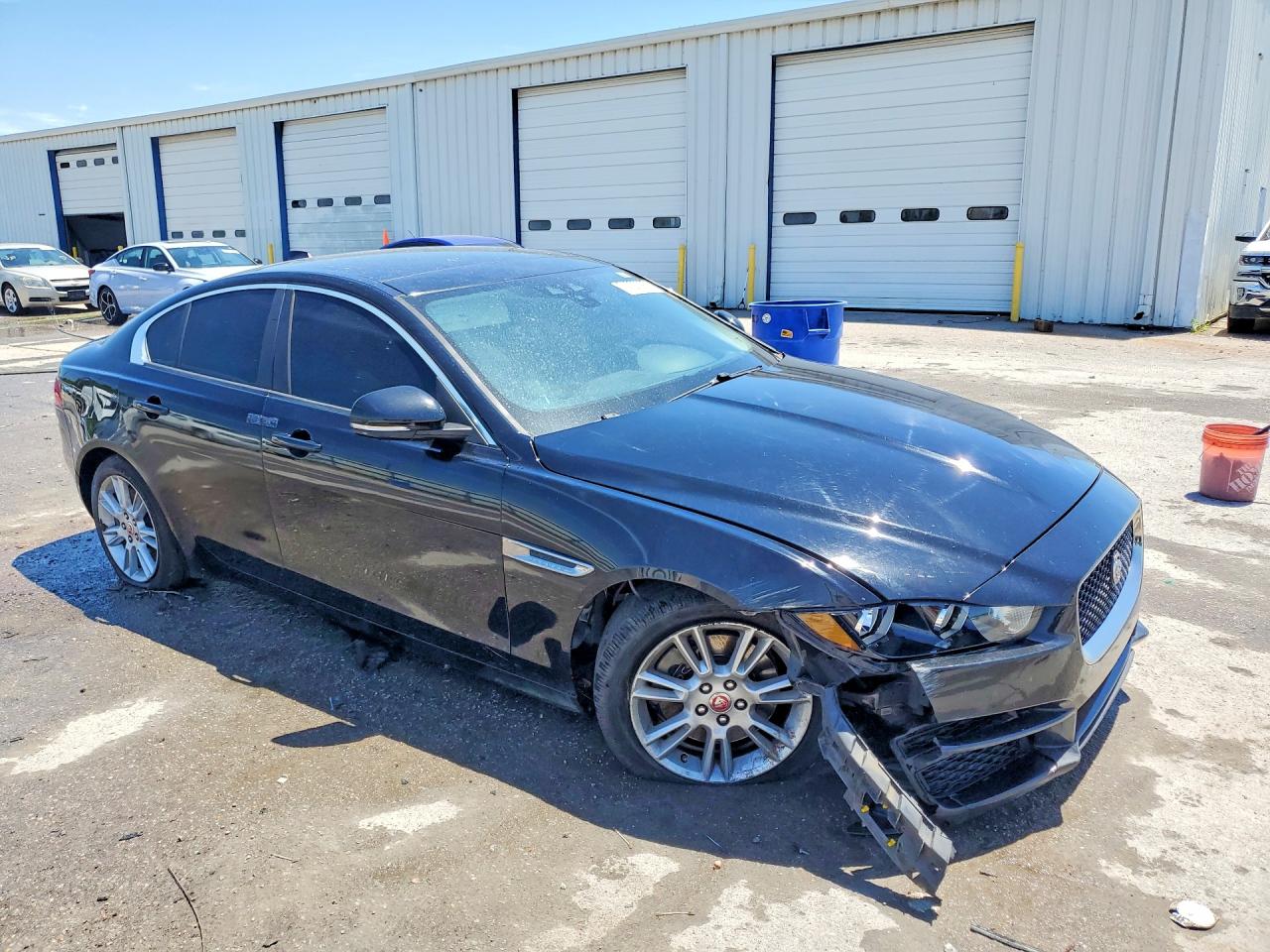 Jaguar XE Premium