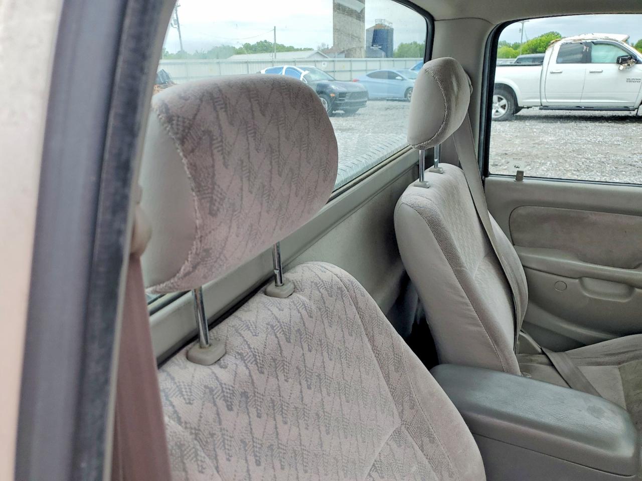 Toyota Tacoma Base