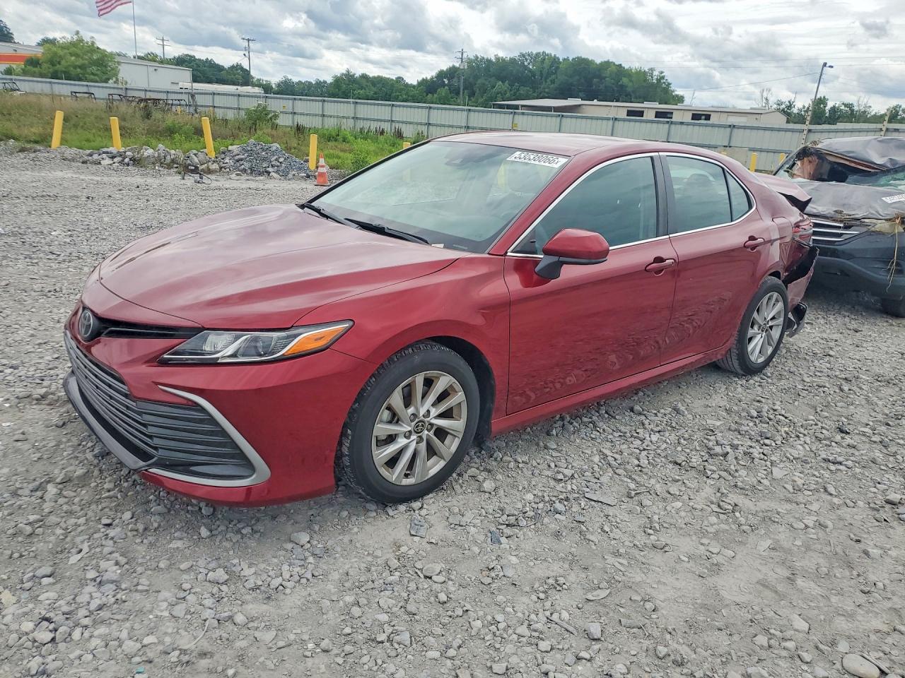 Salvage Toyota Camry Image