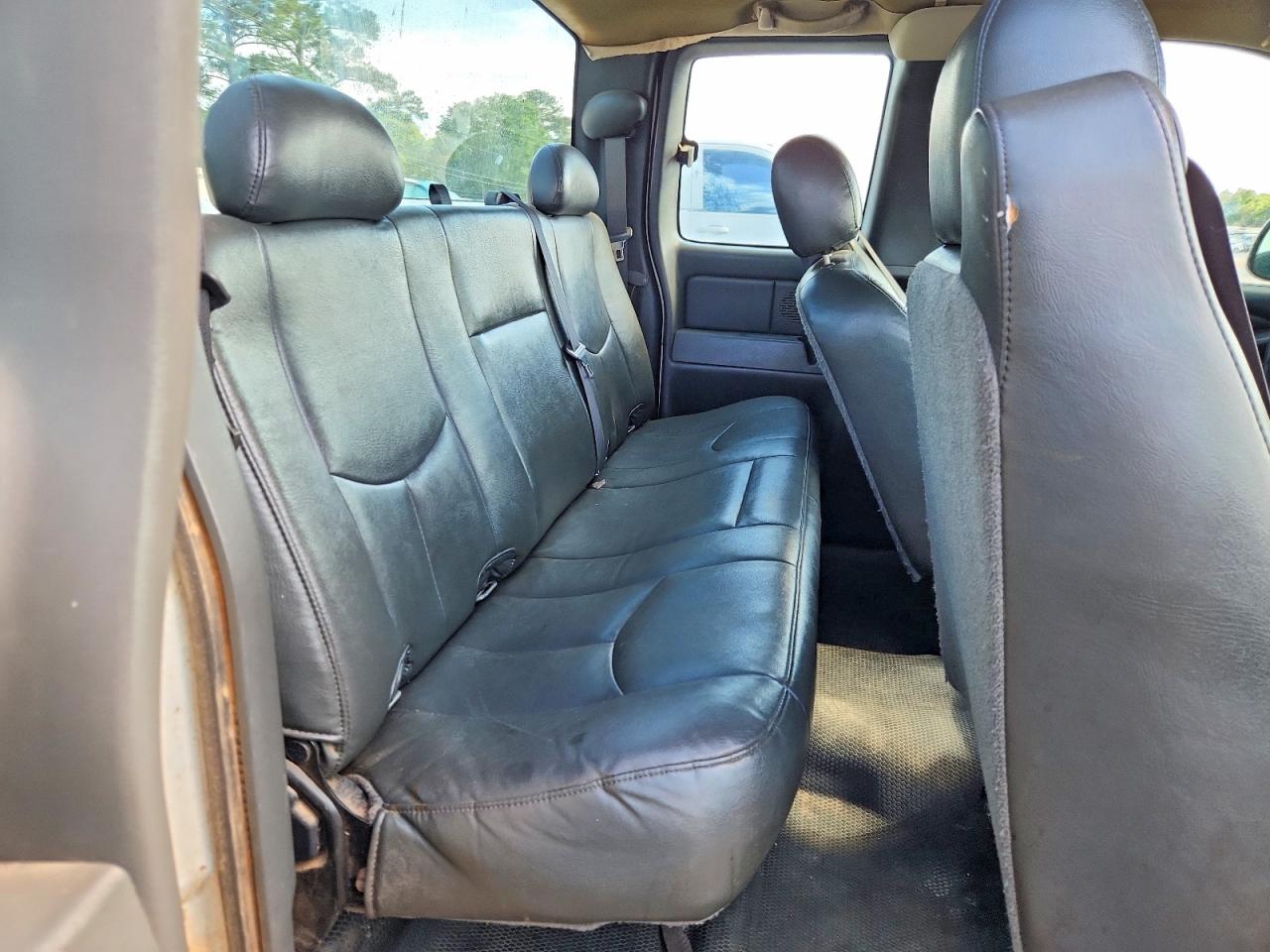 Chevrolet Silverado C1500