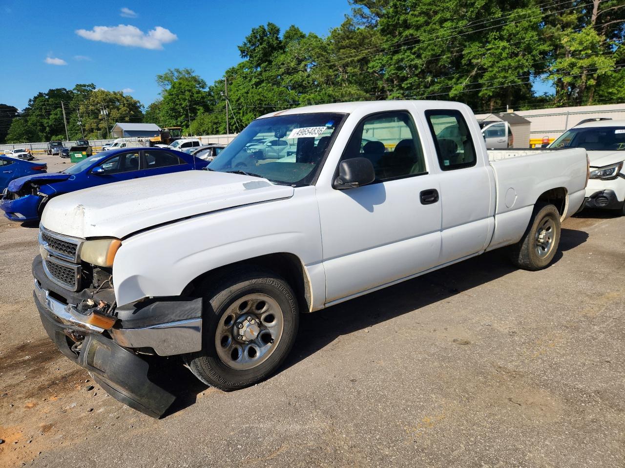 Salvage Chevrolet Silverado Image