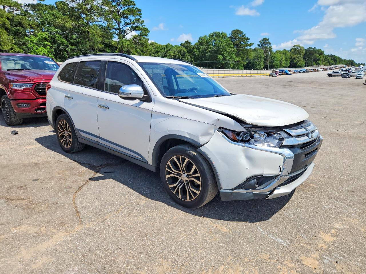 Mitsubishi Outlander Se