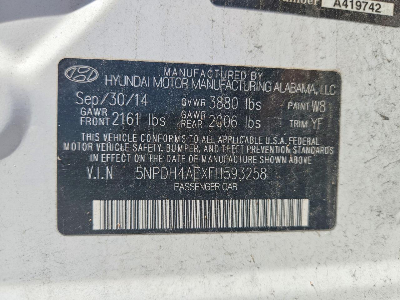 Hyundai ELANTRA