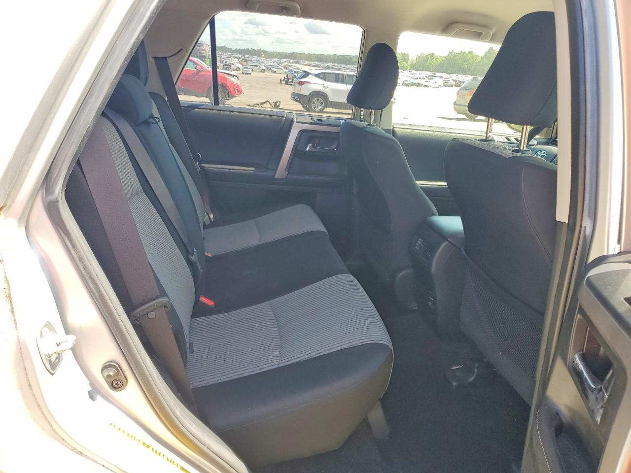 Toyota 4Runner Sr5