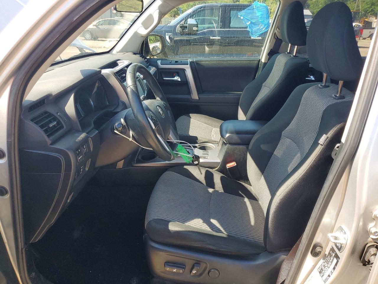 Toyota 4Runner Sr5