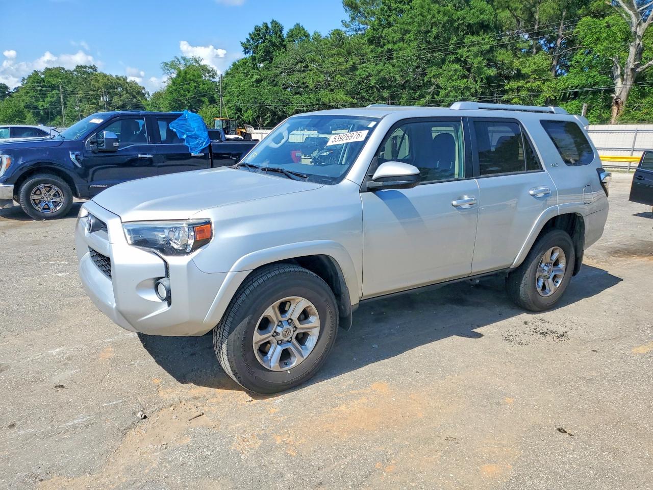 Salvage Toyota 4Runner Image