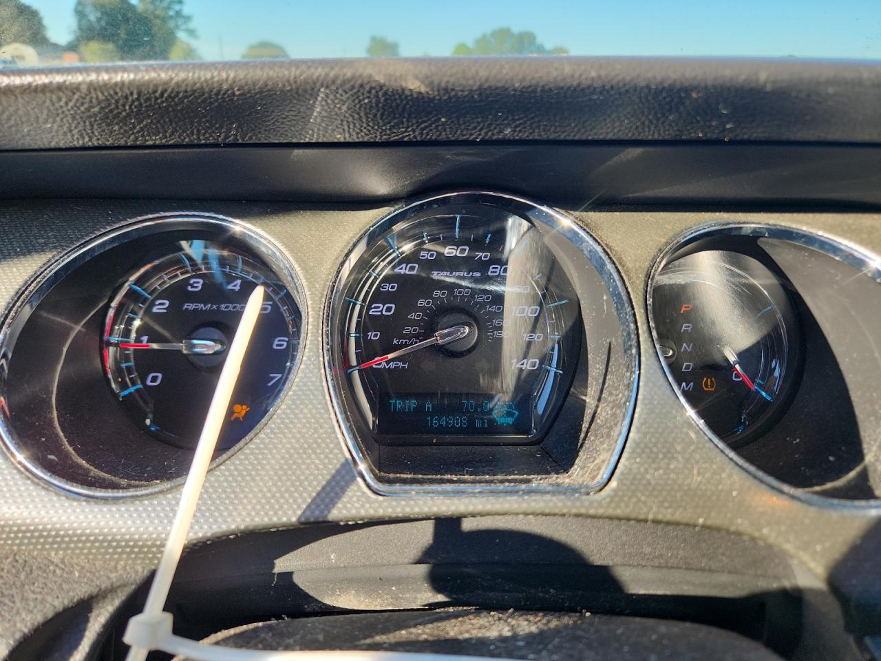 Ford Taurus Sel