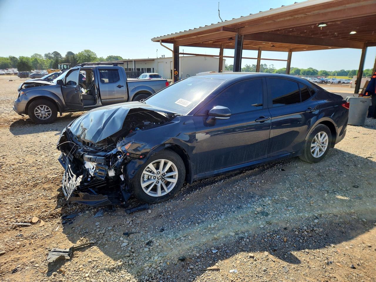 Salvage Toyota Camry Image
