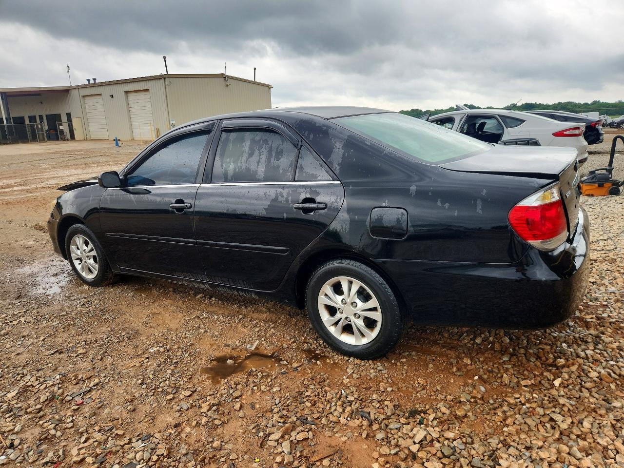 Toyota Camry Le V6
