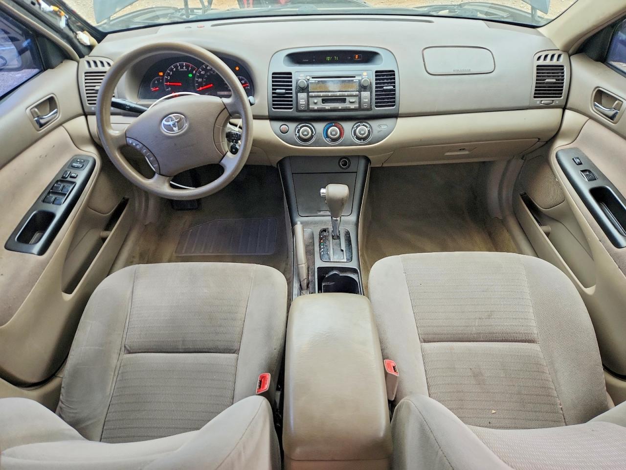 Toyota Camry Le V6