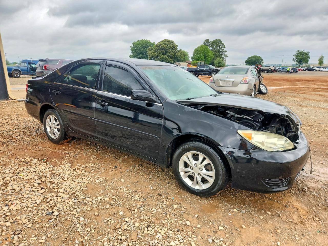 Toyota Camry Le V6
