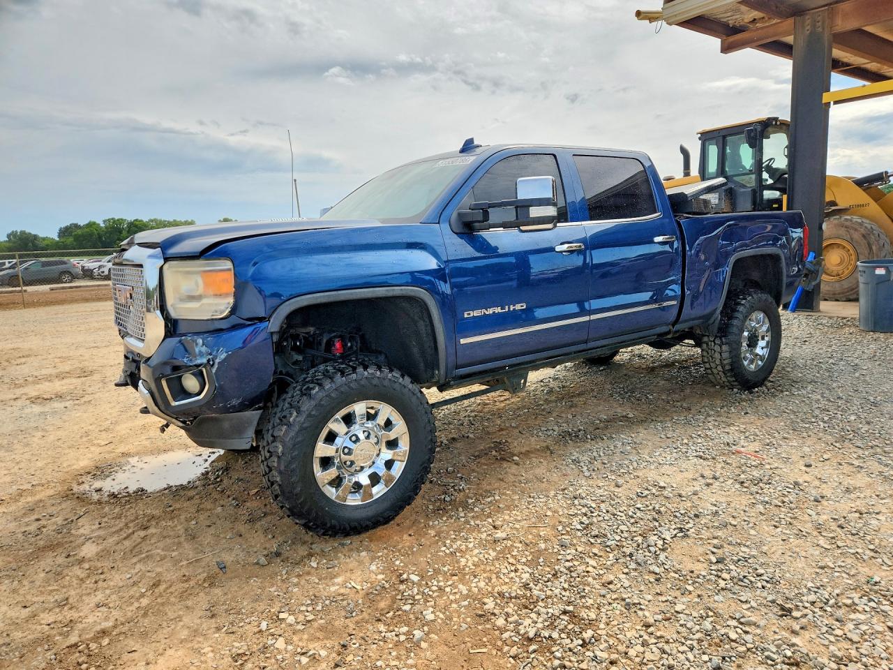 Salvage GMC Sierra Image