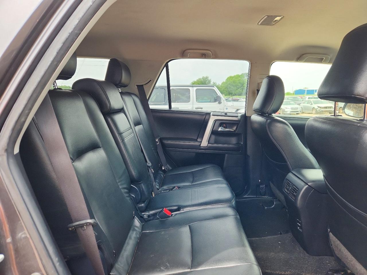 Toyota 4Runner Sr5