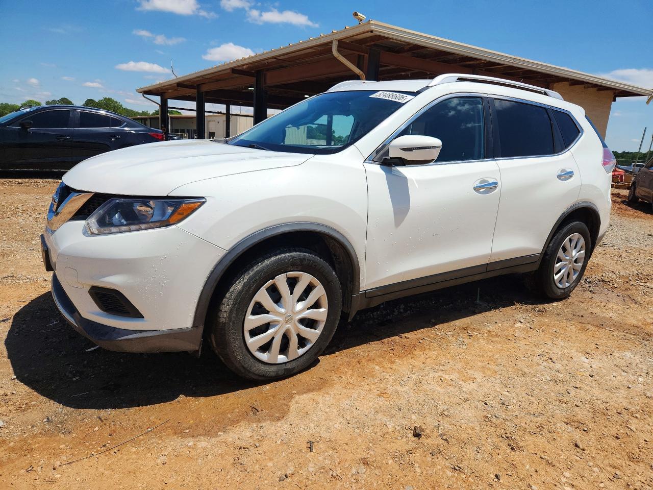 Salvage Nissan Rogue Image