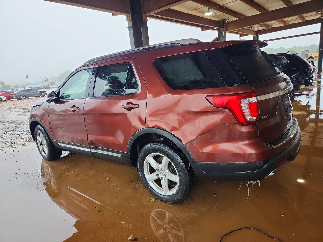 Ford Explorer Xlt