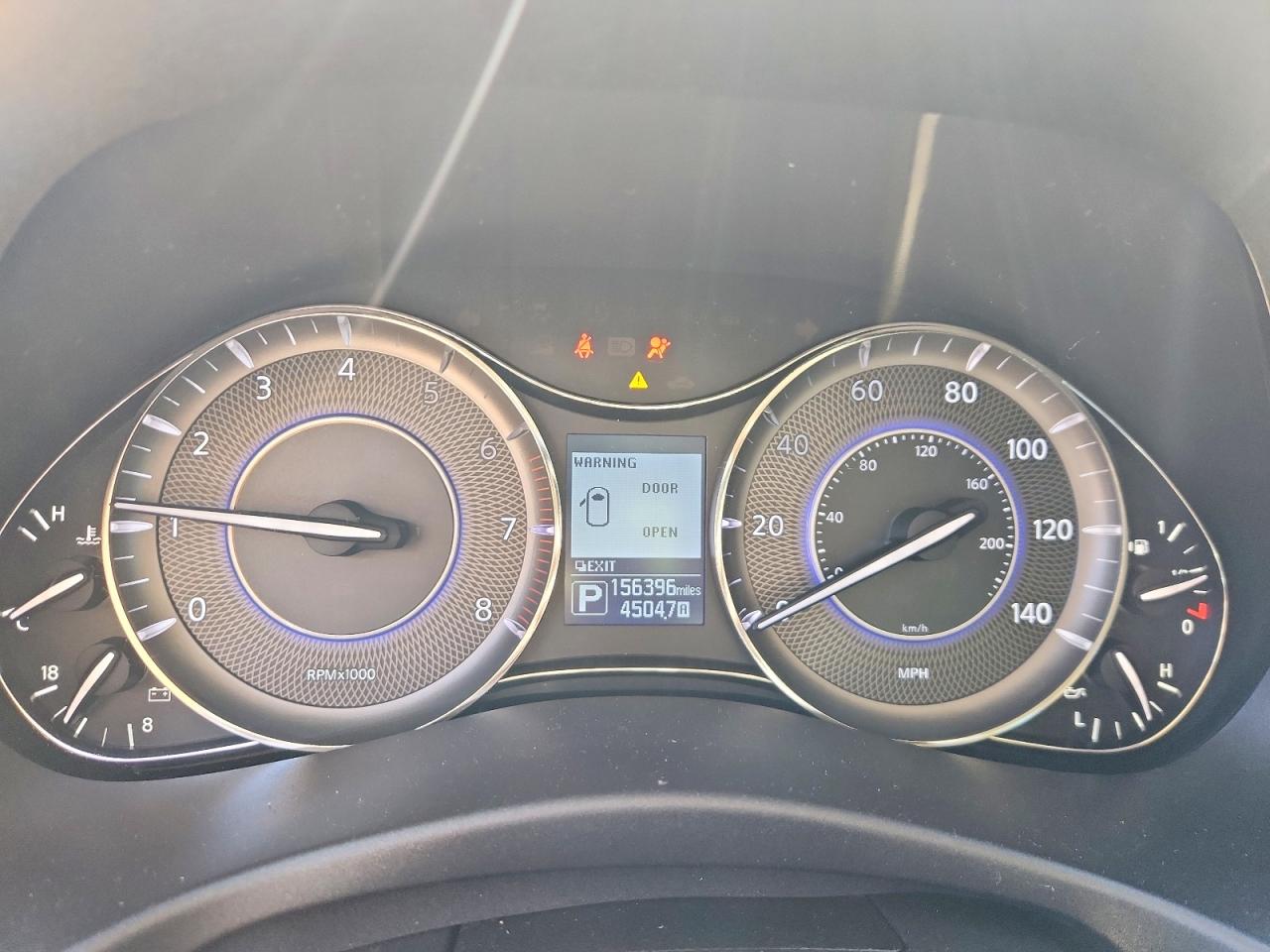 INFINITI Qx Luxe