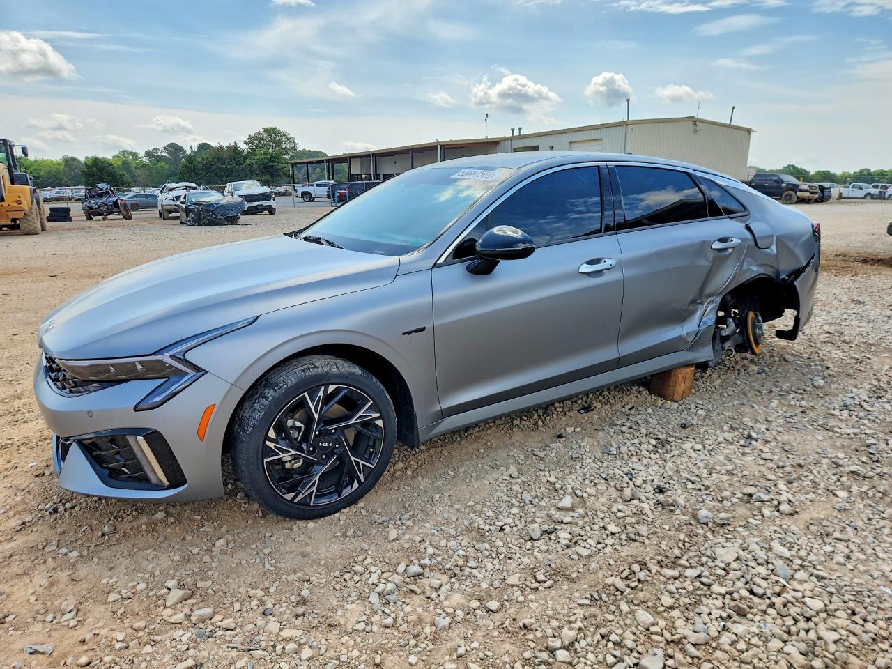 Salvage Kia K5 Image